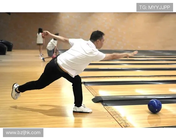 提高保龄球技巧的科学训练方法与实践指导